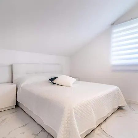 Apartament Luxury Queens On Two Floors With A Panoramic Sea View Dramalj