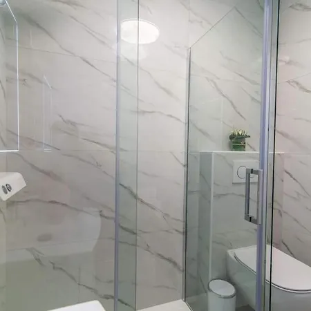 Luxury Queens On Two Floors With A Panoramic Sea View Apartament *