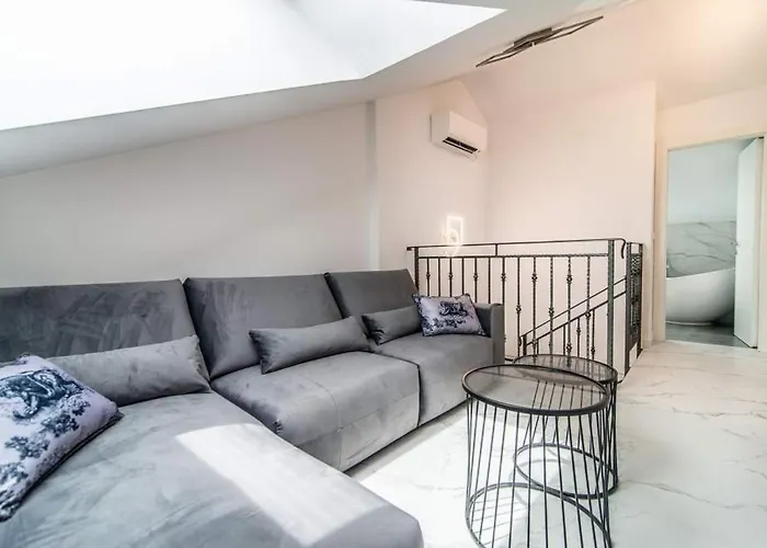 Luxury Queens On Two Floors With A Panoramic Sea View Appartamento *